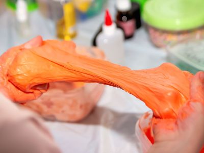 Halloween slime με κολοκύθα – Η συνταγή για να το φτιάξετε