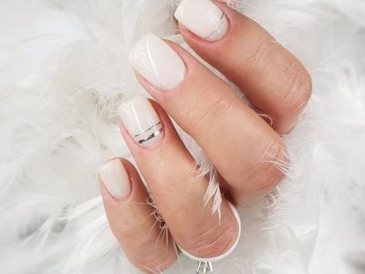 #MilkyNails: Η πιο διαχρονική και κομψή τάση στα νύχια (+10 σχέδια για να διαλέξεις)