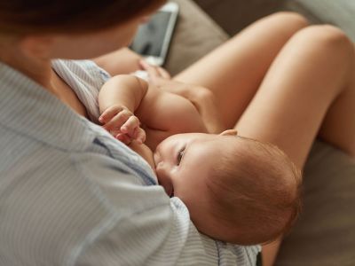 Μητρικό γάλα: Γιατί λέγεται «λευκό αίμα»;