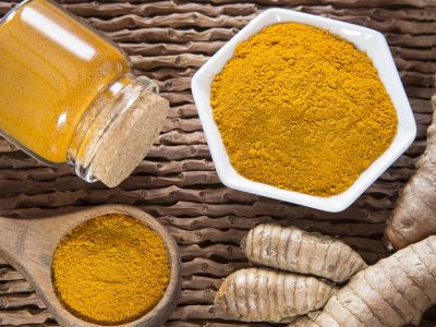 Πού βοηθά η τακτική κατανάλωση κουρκουμά (εικόνες)