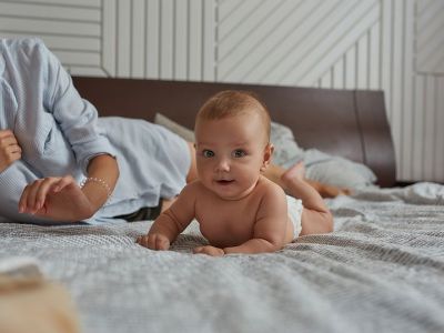 Πέντε απολύτως φυσιολογικά συμπτώματα που θα νιώθετε μετά τον τοκετό (εικόνες)