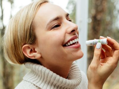10 χρήσεις του lip balm που ούτε καν είχες σκεφτεί