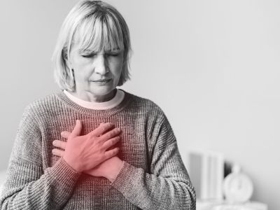 Πόνος στο στήθος: Πότε είναι ανησυχητικός (εικόνες)