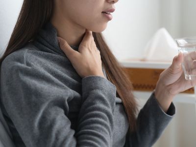 Γαστροοισοφαγική παλινδρόμηση: Πώς θα απαλλαγείτε από τα συμπτώματα (εικόνες)