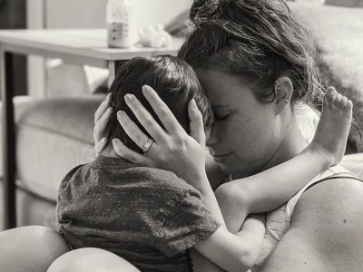 «Όταν σε αγκαλιάζω, είναι σαν να αγκαλιάζω τον εαυτό μου»