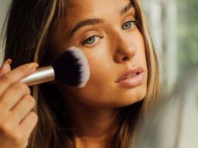 4 foundation tips για να πεις «αντίο» στην ξηρή επιδερμίδα τον χειμώνα