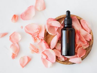 Αυτό είναι το θαυματουργό λάδι που χρειάζεται να προσθέσεις στη ρουτίνα ομορφιάς σου