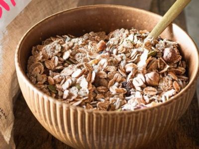 DIY Time! Face scrub με βρώμη για να καταπραΰνεις την ευαίσθητη επιδερμίδα σου