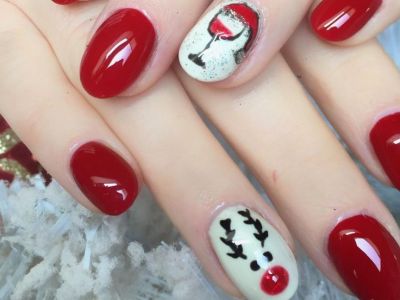 Ομορφιά για μαμάδες: Απίθανα χριστουγεννιάτικα σχέδια για τα νύχια σας