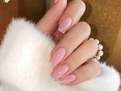 11 εύκολα και γιορτινά μανικιούρ για τα Χριστούγεννα