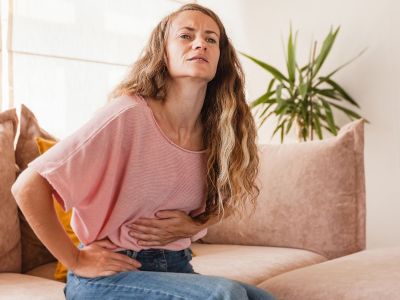 Πόνοι ωορρηξίας: Από τι προκαλoύνται και πότε να ανησυχήσετε