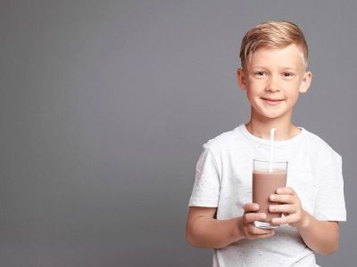 Smoothie για παιδιά με χαρούπι και χουρμάδες