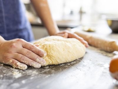 Μαμά και διατροφή: Έξι συνταγές για σπιτικό διαιτητικό ψωμί (vid)