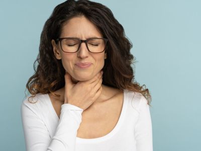 Αμυγδαλές: Συμπτώματα που υποδεικνύουν πρόβλημα (εικόνες)