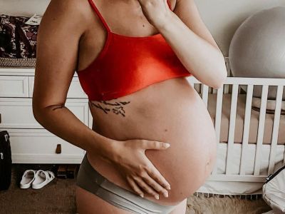 Μέλλουσες μαμάδες φωτογραφίζουν τις κοιλίτσες τους (εικόνες)