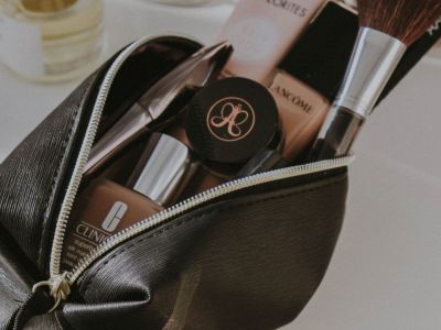 15 προϊόντα ομορφιάς κάτω από 15€ για να ανανεώσεις το νεσεσέρ σου