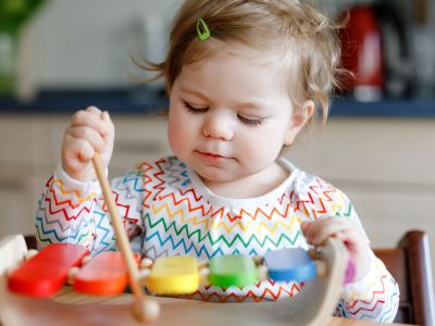 Συναισθηματική ανάπτυξη νηπίου: Τι να περιμένετε στην ηλικία των 1-3 ετών;