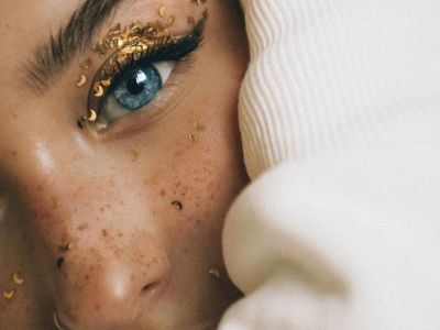 Το glitter στις βλεφαρίδες είναι η νέα τάση - Πώς θα υιοθετήσεις το απόλυτο look