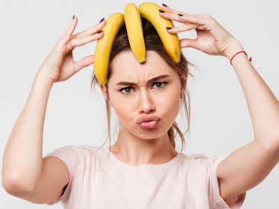 Μπανάνα: Τα σημαντικά οφέλη για τα μαλλιά και δύο DIY μάσκες για ενυδάτωση