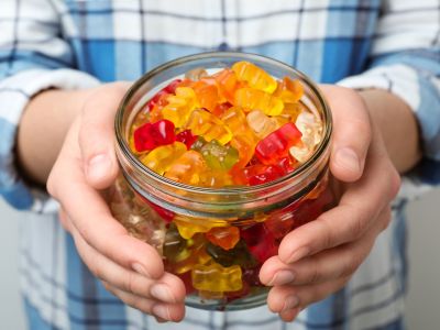 Φτιάξτε στο σπίτι σας ζελεδάκια για τα παιδιά χωρίς ζάχαρη