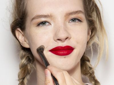 Οι σωστές αποχρώσεις στο μακιγιάζ για εσένα που είσαι ξανθιά
