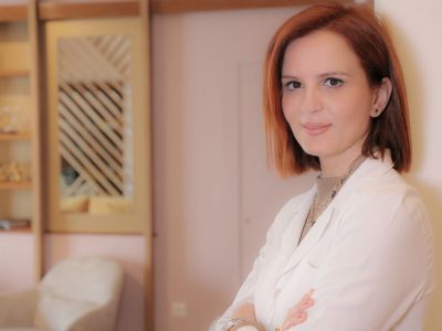 Mommy makeover: Ποιες λύσεις μας προσφέρει η σύγχρονη αισθητική δερματολογία;