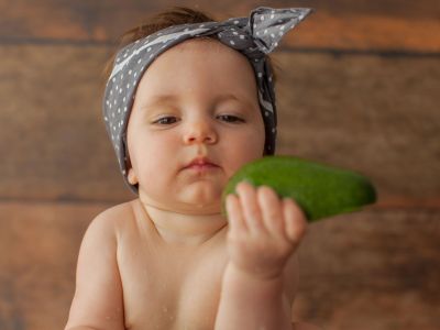 Baby food με αβοκάντο και μύρτιλα - Φτιάξτε την σούπερ φρουτόκρεμα