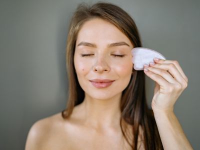 Είσαι μαμά; Δοκίμασε Gua Sha και θα το λατρέψεις