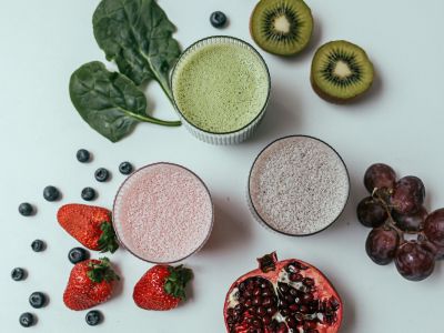 Τέσσερα σούπερ υγιεινά smoothies για παιδιά (και ενήλικες)