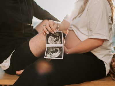 Εγκυμοσύνη και γάτες: Όλη η αλήθεια για την τοξοπλάσμωση