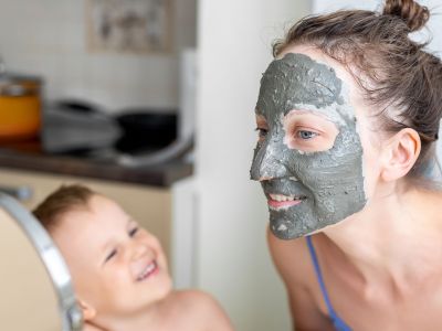 Ομορφιά για μαμάδες: Σπιτικά καλλυντικά με υλικά που έχεις στην κουζίνα σου