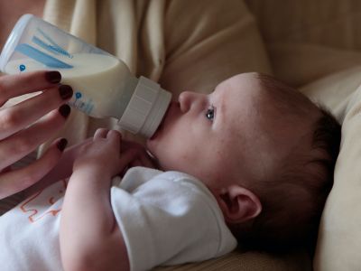 Πώς να πει το μωρό σας αντίο στο μπιμπερό μια για πάντα