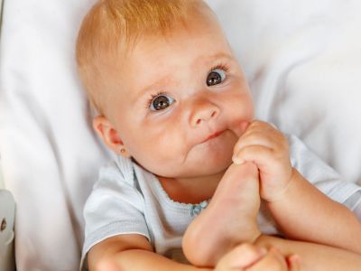 Οδηγός ανάπτυξης μωρού: Αντίληψη, κινητικότητα, γλώσσα