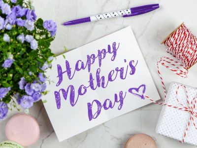 Γιορτή της Μητέρας: 7 beauty δώρα για την μαμά σου και μόνο