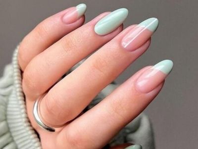 Peanut nails: Το πράσινο του φιστικιού είναι super chic κι έχουμε 10 μανικιούρ για σένα