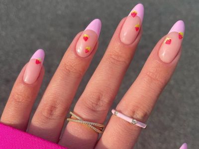 Φράουλες: 10 nail art με το πιο γλυκό φρούτο της εποχής