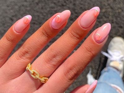 Peachy nails: Το ροδακινί είναι too fresh και έχουμε 8 μανικιούρ για σένα