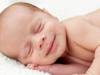 Πότε τα μωρά χαμογελούν και πώς θα τα ενθαρρύνετε