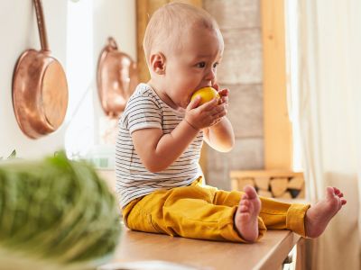 Λεμόνι για μωρά: Πότε να εισαχθεί, οφέλη και παρενέργειες