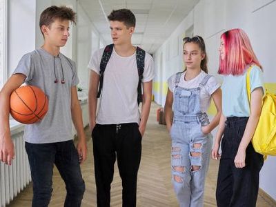 Σε ποια ηλικία ωριμάζουν τα αγόρια και σε ποια τα κορίτσια