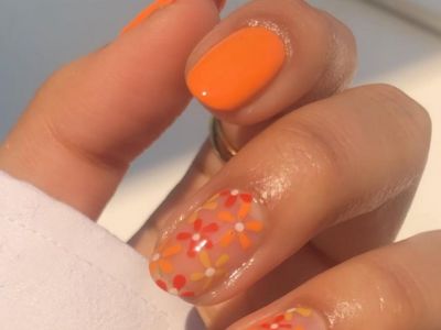Orange nails: 10 μανικιούρ σε όλες τις αποχρώσεις του πορτοκαλί για να τονίσεις το μαύρισμά σου