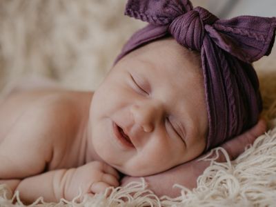 Ποια είναι τα σημάδια ότι το μικρό σας είναι έτοιμο να μεταβεί από την κούνια στο κρεβάτι