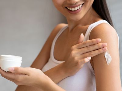 Ομορφιά για μαμάδες: Σπιτική κρέμα σώματος που μοσχοβολάει καρύδα