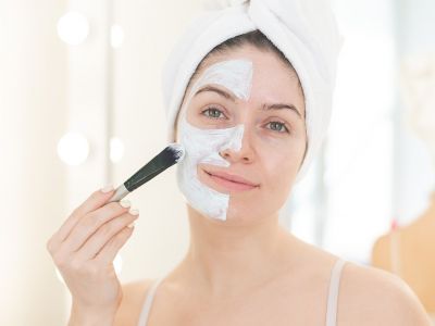 Ομορφιά για μαμάδες: Σπιτικές μάσκες για λιπαρές επιδερμίδες