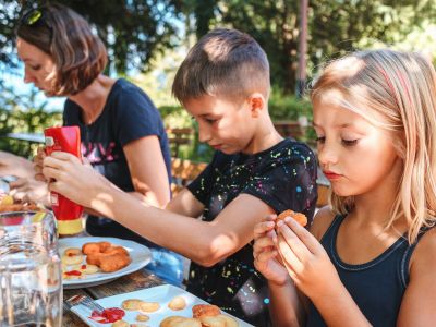 Πεντανόστιμες kid-friendly συνταγές που θα ξετρελάνουν τα παιδιά