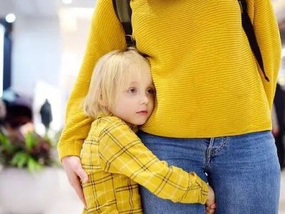 Προσκόλληση παιδιού: Πώς θα το βοηθήσετε να ανεξαρτητοποιηθεί