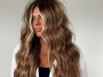 Glow Lights: Η πιο καλοκαιρινή τάση στο balayage που θα κάνουμε και τον χειμώνα