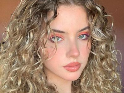 Πώς θα ανοίξεις φυσικά το χρώμα των μαλλιών σου με 2 υλικά που έχεις στο σπίτι