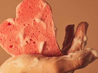 Κάθε πότε πρέπει να αλλάζεις το σφουγγάρι στο μπάνιο;