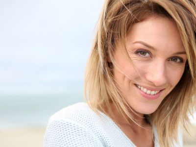 Νεανική επιδερμίδα: Υπάρχει τρόπος να την αποκτήσεις χωρίς επεμβατικές μεθόδους